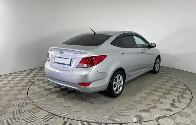 Hyundai Solaris, фото №2