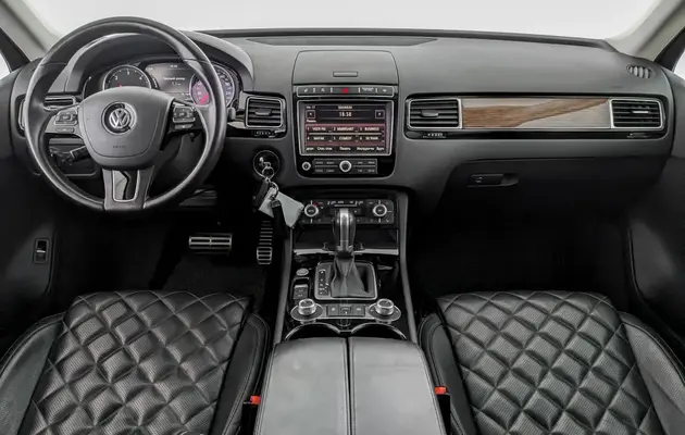 Volkswagen Touareg, фото №9