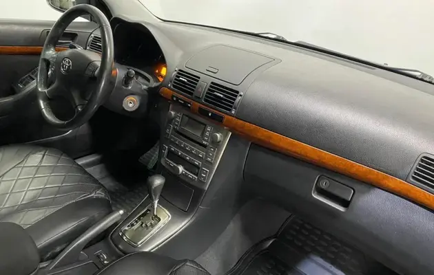 Toyota Avensis, фото №5