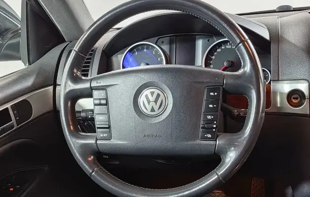 Volkswagen Touareg, фото №6