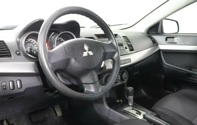 Mitsubishi Lancer X, фото №9