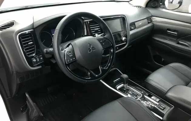 Mitsubishi Outlander, фото №7