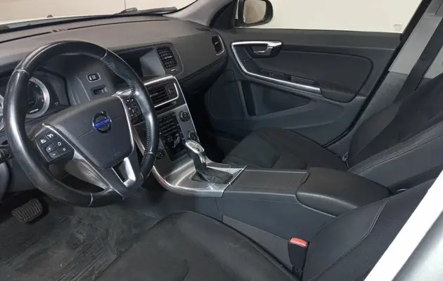 Volvo S60, фото №5