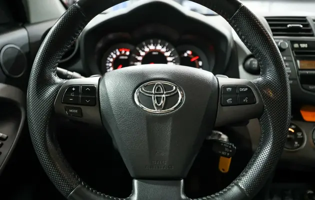 Toyota RAV4, фото №5