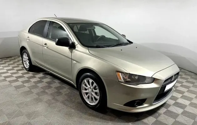 Mitsubishi Lancer, фото №3
