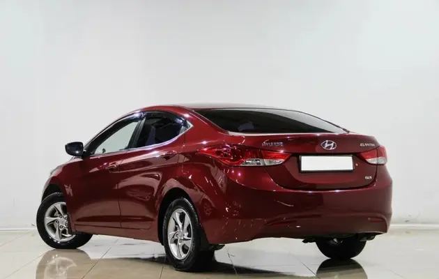 Hyundai Elantra, фото №4