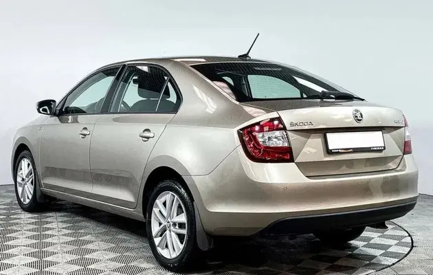 Skoda Rapid, фото №4