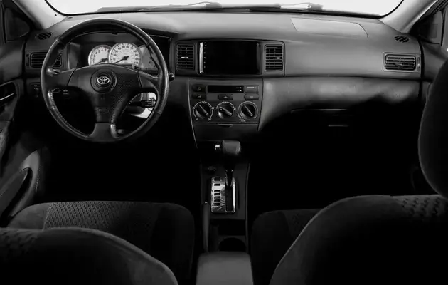 Toyota Corolla, фото №7