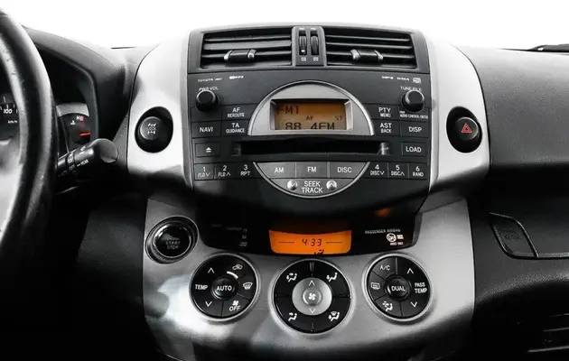 Toyota RAV4, фото №7