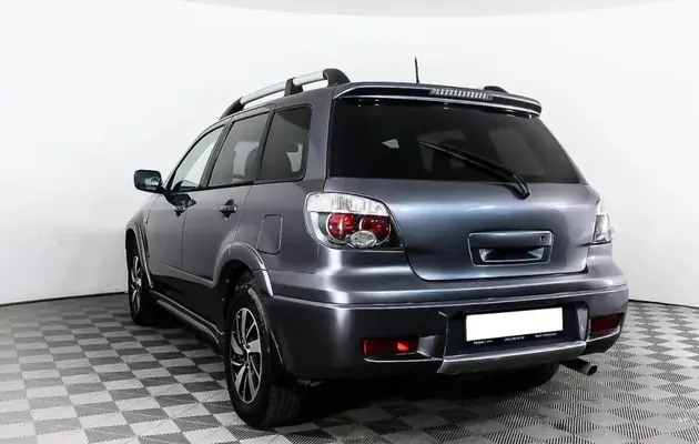 Mitsubishi Outlander, фото №4