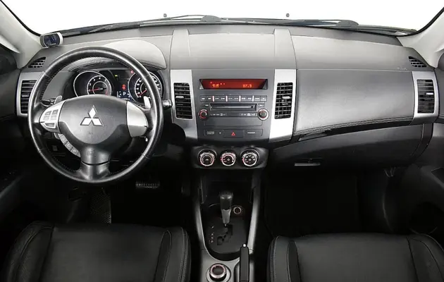 Mitsubishi Outlander, фото №5