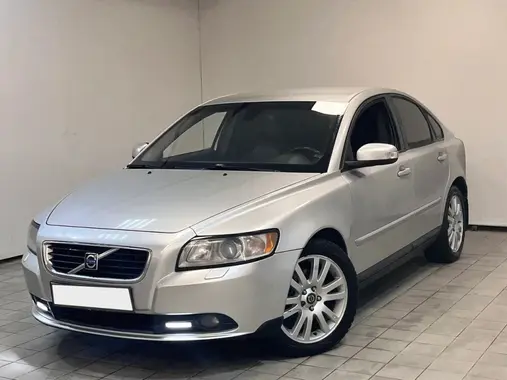 Volvo S40