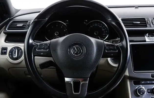 Volkswagen Passat CC, фото №8