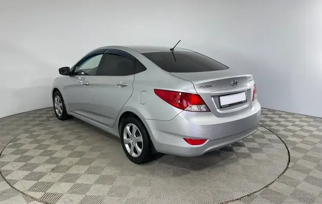 Hyundai Solaris, фото №4
