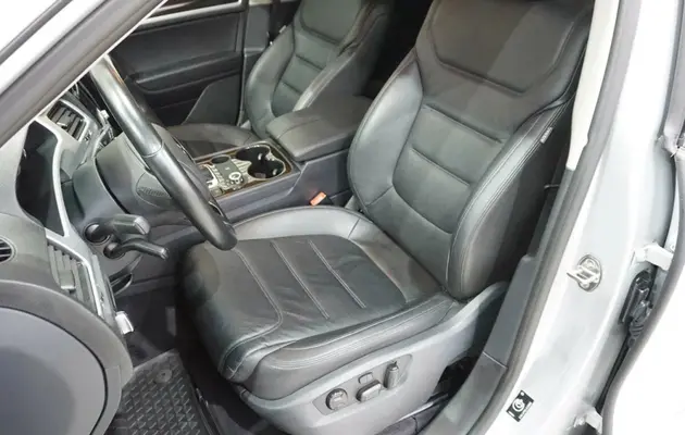 Volkswagen Touareg, фото №13