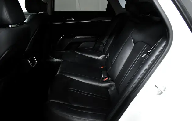 Kia K5, фото №8