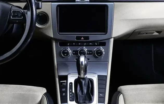 Volkswagen Passat CC, фото №10