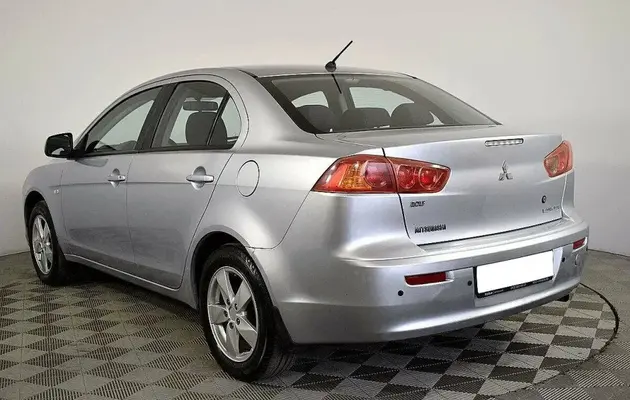 Mitsubishi Lancer, фото №4