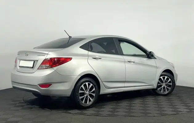 Hyundai Solaris, фото №2