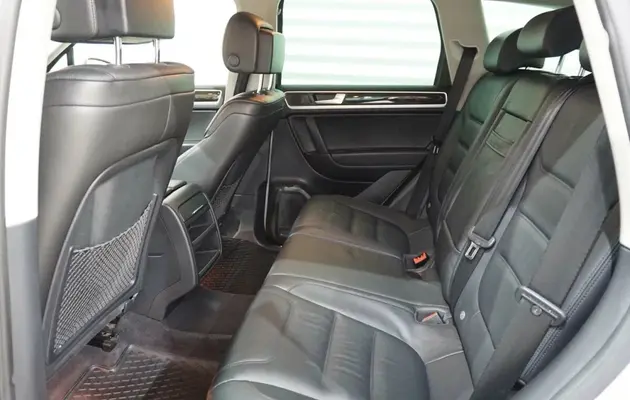Volkswagen Touareg, фото №9