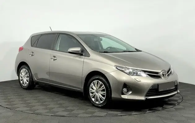 Toyota Auris, фото №3