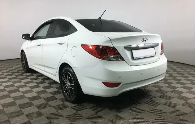 Hyundai Solaris, фото №4