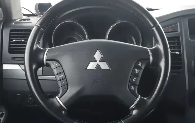 Mitsubishi Pajero, фото №5